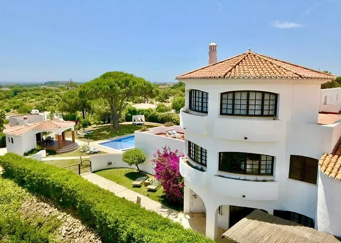 Solar Do Monte 3 アパート